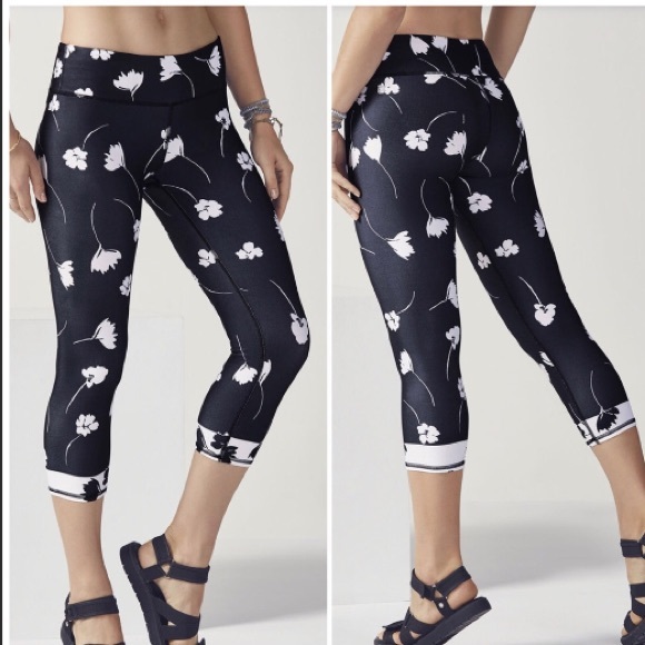 Fabletics Pants - 2 Piece NWT Fabletics Yoga FULL Outfit Retail $105